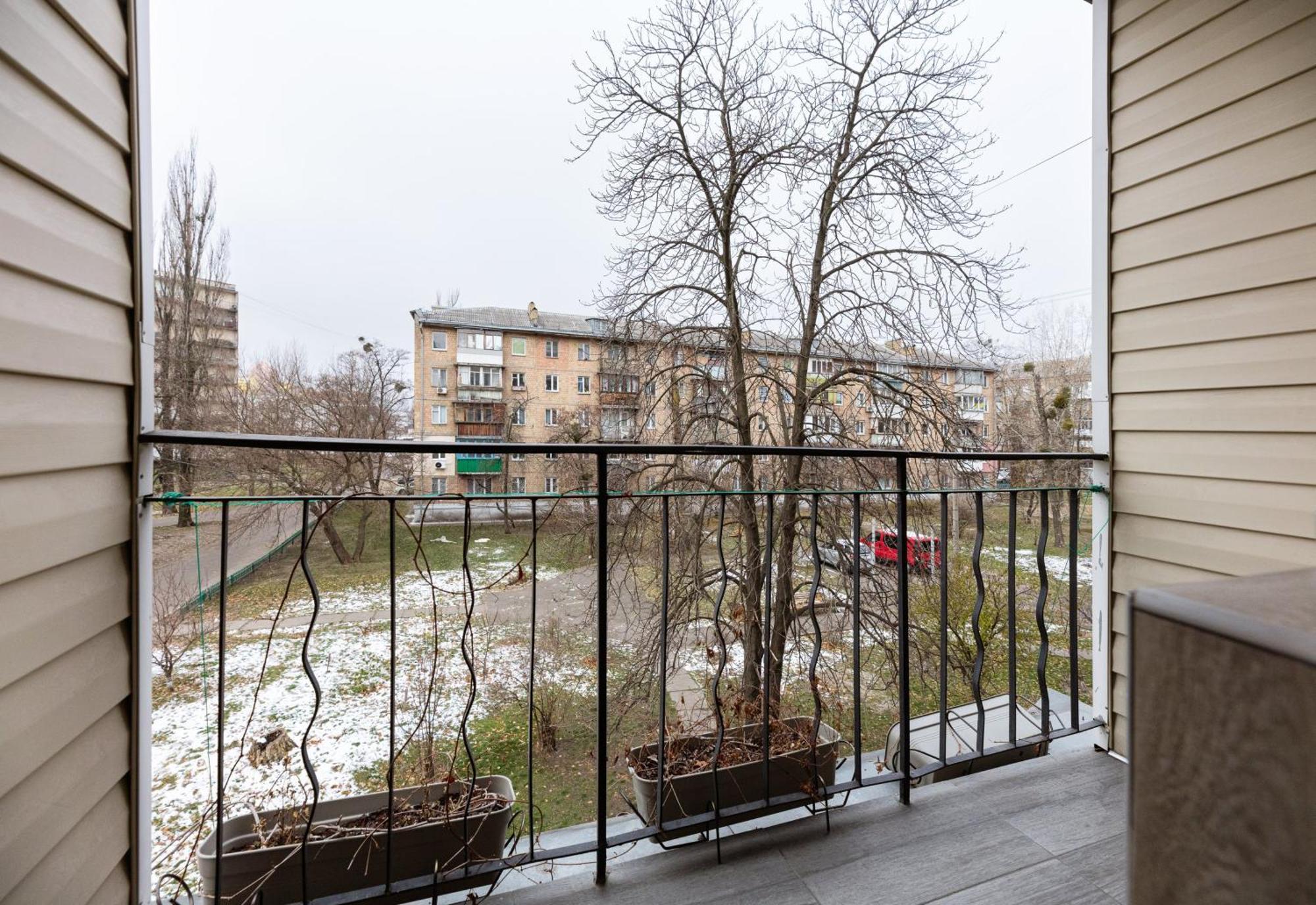 Апартаменти Дарницька Площа Kiev Extérieur photo